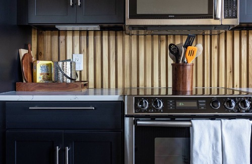 Greenville Downtown Condo | Yea!ThatGreenville. Downtown GV 2BR/2BA Great Location on Main Street.