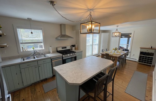Middlesex House | Year-round, beautiful lake front home on Canandaigua Lake. 20-min to Ski Resorts
