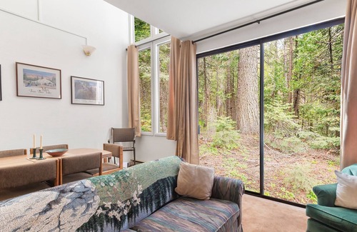 Bear Valley Condo | Year Round Condo Near Village Pets OK SD#9 by Bear Valley Vacation Rentals