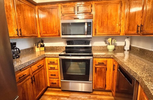 Elkhorn Village Condo | Year-Round Elkhorn Adventure Retreat in Sun Valley – Near Golf and so much more