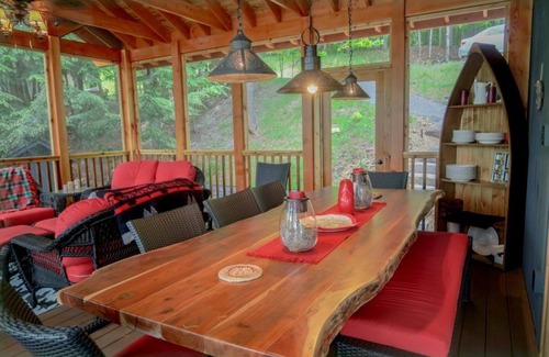 Lake of Bays House | Year round hot tub! So MUCH SNOW! Snowmobile Rentals close by