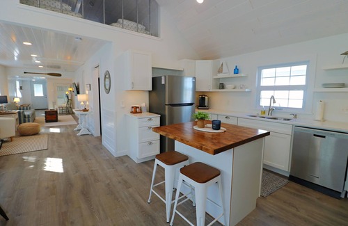 Ashville House | Year-Round Lakeside Bliss: Sandpiper Cottage on Chautauqua Lake