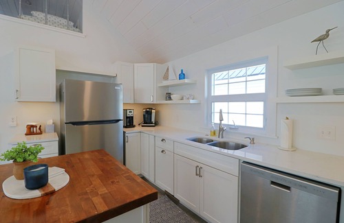 Ashville House | Year-Round Lakeside Bliss: Sandpiper Cottage on Chautauqua Lake