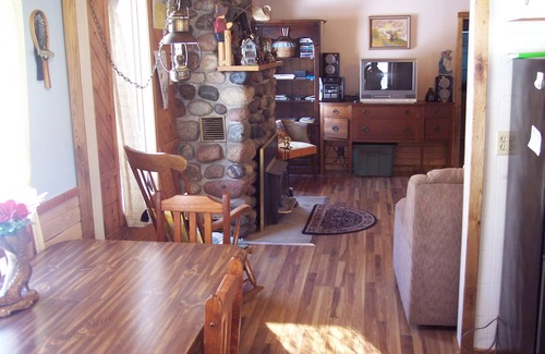 Ladysmith Cabin | YEAR-ROUND RENTAL CABIN on the Historic Flambeau. Boat, Canoe, Fish & Fun!