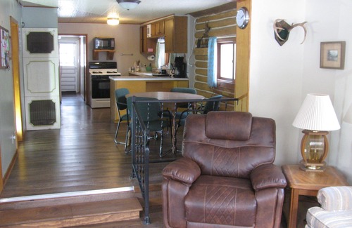 Grant Cabin | Year Round Vacation Rental