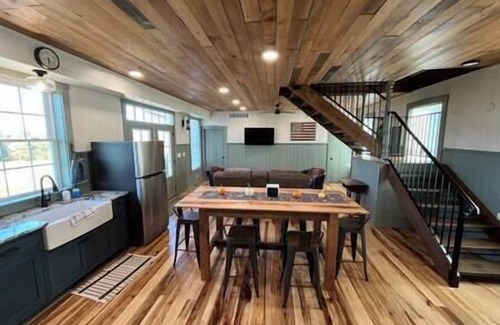 Treloar House | Yeates Schoolhouse, Yeates Schoolhouse Guest Suites