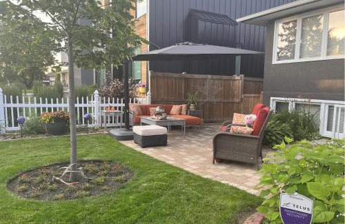 Northeast Edmonton Apartment | YEG Chic Luxury Accommodation