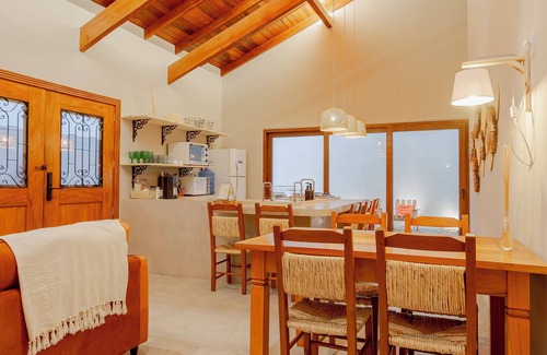 Bonito House | YELLOW HOUSE - (House for up to 8 people.)