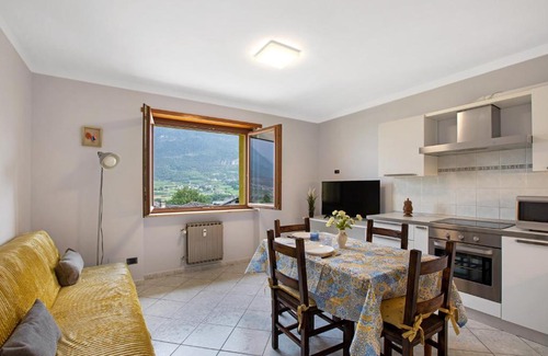 Saint Maurice Apartment | Yellow Apartment