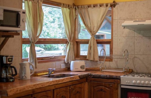 Villa Arelauquen Cabin | Yellow Cottage Duendes Del Maiten