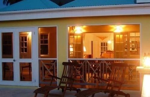 Barnes Ghaut Villa | Yellow Bird Villa