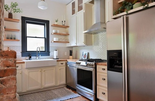 Cabbagetown Apartment | Yellow Brick Road by Minty Living