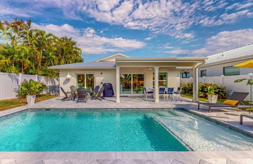 Naples Park House | Yellow Door Beach Cottage