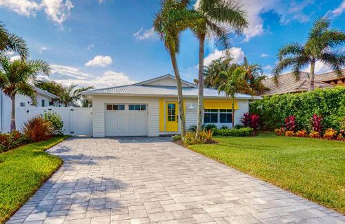 Naples Park House | Yellow Door Beach Cottage