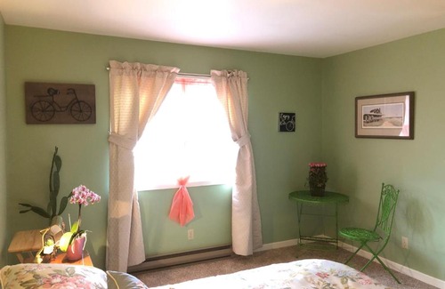 Crystal Beach Bed & Breakfast | Yellow Door Bed and Breakfast