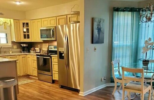 Trailwood House | Yellow Door Nashville + Airport/Downtown/Opry