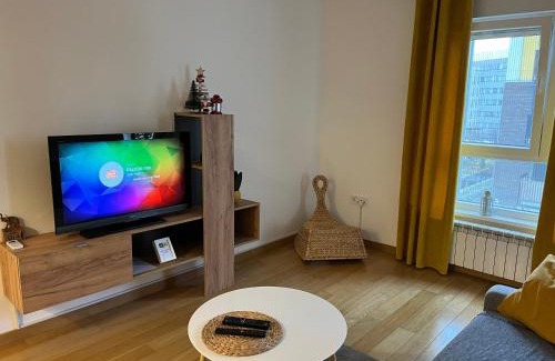 Zemun Apartment | Yellow Gate