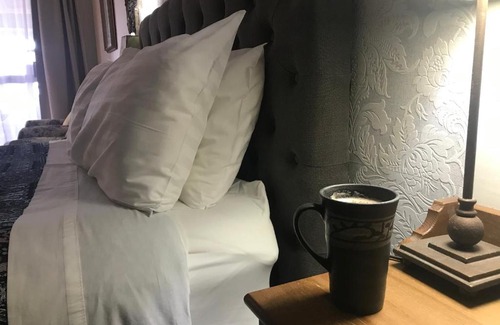Katanning Bed & Breakfast | Yellow Gum Bed and Breakfast