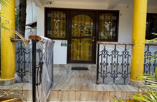 Anjuna Villa | Yellow Haven 4BR Villa in Goa by Homeyhuts