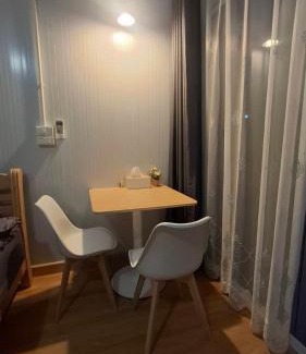Salaya House | Yellow house salaya
