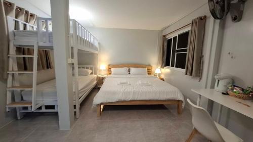 Salaya House | Yellow house salaya