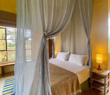 Naivasha House | Yellow House 3-bedroom Villa In Wildlife