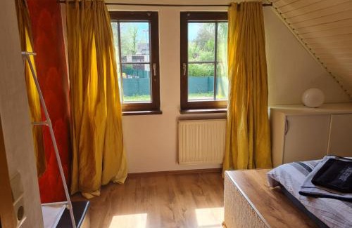 Edinghausen House | Yellow House