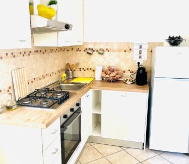Teramo Apartment | Yellow House