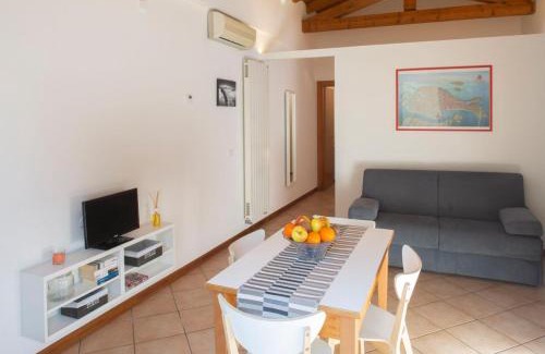 Grantortino di Gazzo Apartment | Yellow Loft