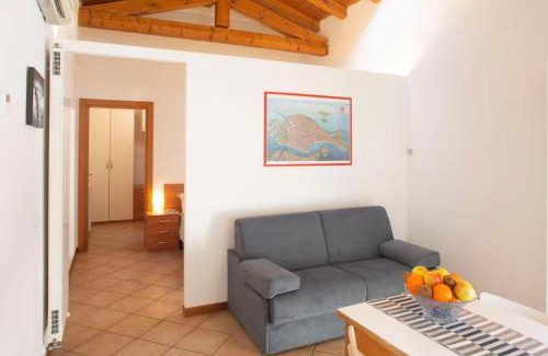 Grantortino di Gazzo Apartment | Yellow Loft