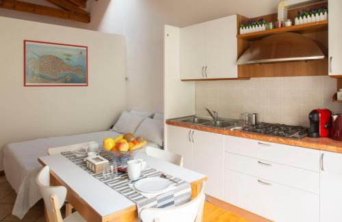 Grantortino di Gazzo Apartment | Yellow Loft
