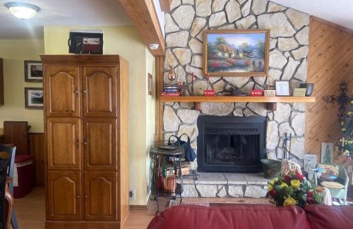 Tucumcari House | Yellow Rose