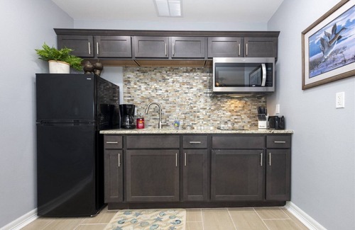 Rockport Condo | Yellow Warbler A | Access to Fishing Pier!