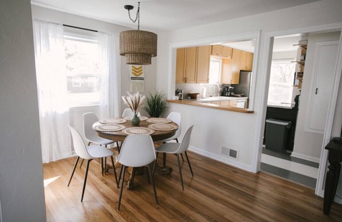College Place House | Yellowbird Retreat of Walla Walla Valley