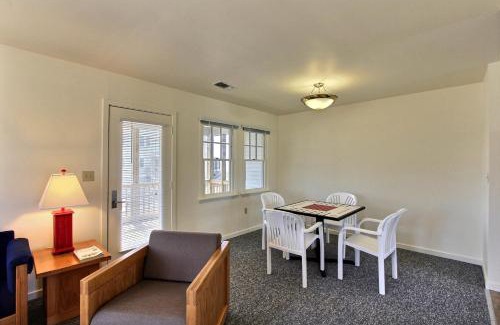 Buxton House | Yellowfin