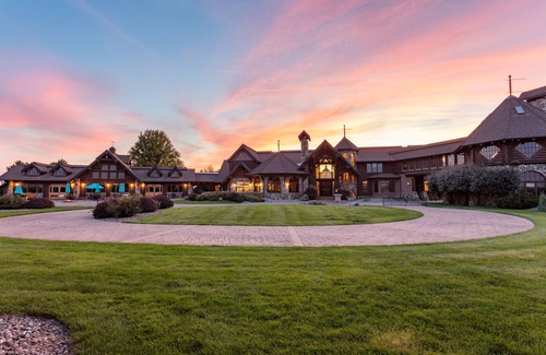 Walla Walla House | Yellowhawk Resort Pool House, your private and intimate escape!