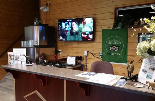 Valemount Hotel | Yellowhead Motel