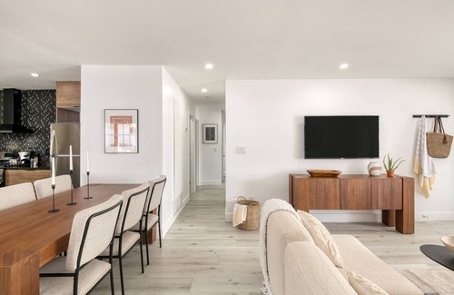 Desert Park Estates House | Yellowjacket by AvantStay | Entertainer’s Yard | 10min to Downtown