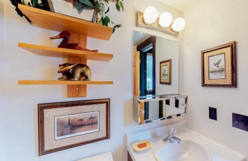 Big Sky Meadow Village Apartment | Yellowstone 28B