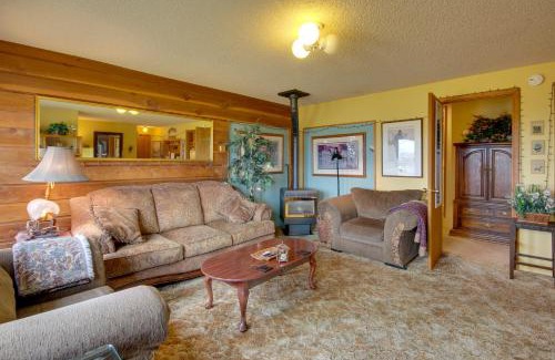 Livingston Apartment | Yellowstone Country Retreat Stunning Views!