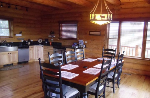 Freedom Cabin | Yellowstone, Grand Teton, Fish, Ski, Parks, Pets, Bike, Fire Pit,