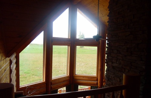 Freedom Cabin | Yellowstone, Grand Teton, Fish, Ski, Parks, Pets, Bike, Fire Pit,
