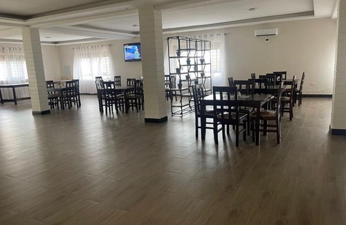 Moroto Hotel | Yellowstone Hotel