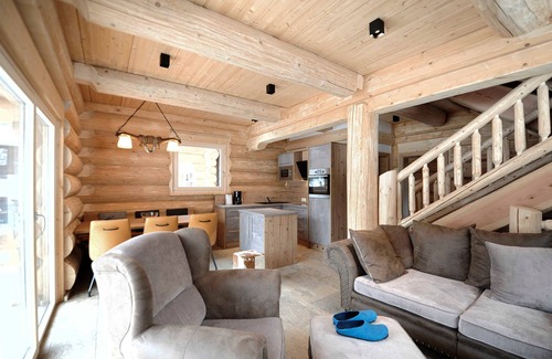 Pfunds House | Yellowstone Lodge - Summit Lodges - Natural Retreat Pfunds