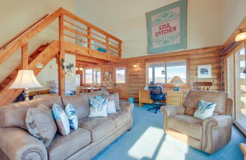 Pray House | Yellowstone Lodge with Game Room and Panoramic Views