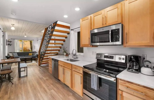 Bozeman House | Yellowstone Park, Big Sky, Airport: Bozeman Area Modern Nordic House