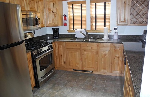 Island Park Condo | Yellowstone Rustic Luxury Condo Sleeps 11 in an Award Winning Resort