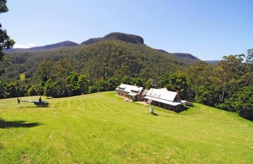 Upper Kangaroo Valley House | Yeola Lush location with river access