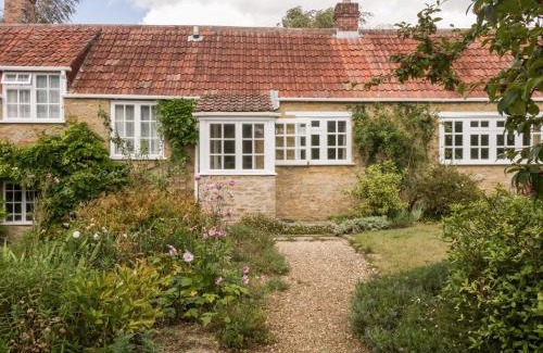 West Chinnock House | Yeoman Cottage
