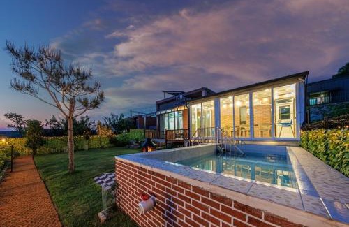 Yeoncheon Villa | Yeoncheon Bowbow Aegyeon Pension
